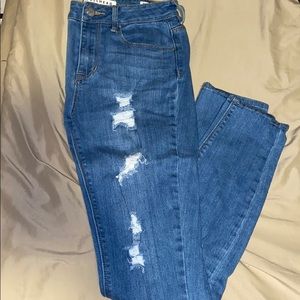 Bullhead high rise skinny jeans size 27